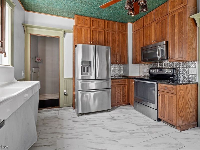 4209 Woodbine Avenue , Cleveland, OH 44113 Photo 13