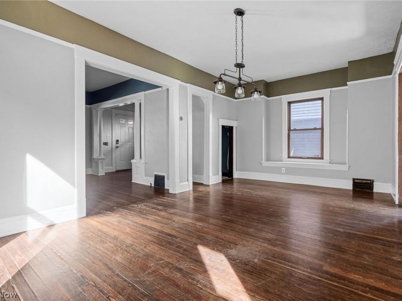 4209 Woodbine Avenue , Cleveland, OH 44113 Photo 9