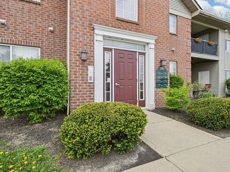 1765 Fortstone Lane, Columbus, OH 43228 Photo 1