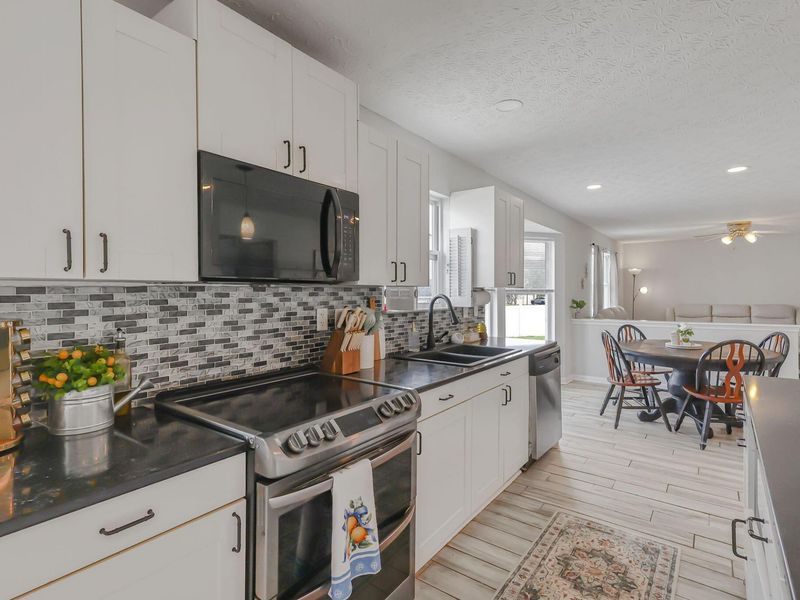 112 Saddle Tree Court, Delaware, OH 43015 Photo 12