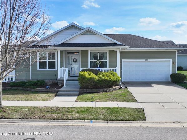 679 Willet Way, East Lansing, MI 48823