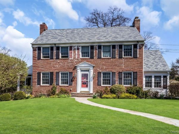 7 River Road, Oceanside, NY 11572