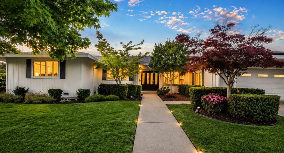 2681 Latham Dr, Sacramento, CA 95864 Photo