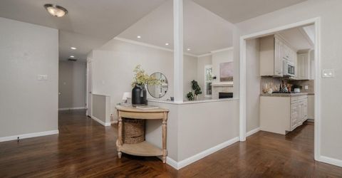 2681 Latham Dr, Sacramento, CA 95864 Photo