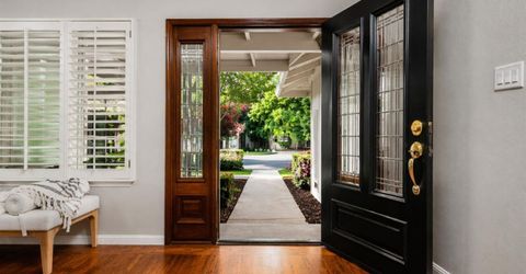 2681 Latham Dr, Sacramento, CA 95864 Photo