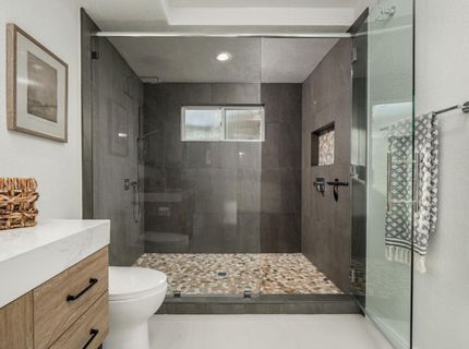 2681 Latham Dr, Sacramento, CA 95864 Photo