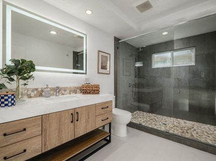 2681 Latham Dr, Sacramento, CA 95864 Photo