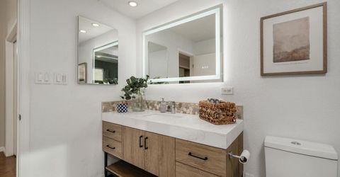 2681 Latham Dr, Sacramento, CA 95864 Photo