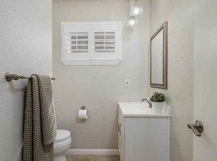 2681 Latham Dr, Sacramento, CA 95864 Photo