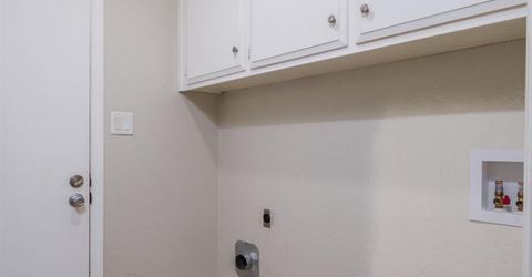 2681 Latham Dr, Sacramento, CA 95864 Photo