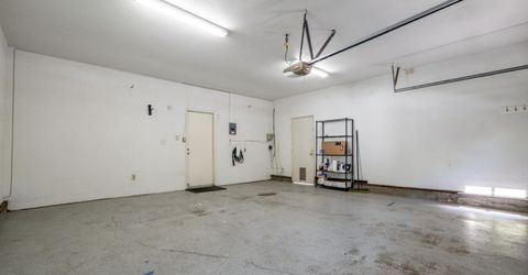 2681 Latham Dr, Sacramento, CA 95864 Photo