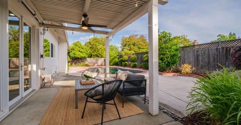 2681 Latham Dr, Sacramento, CA 95864 Photo