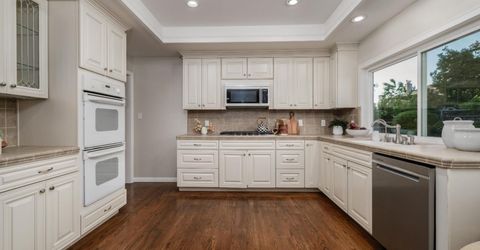 2681 Latham Dr, Sacramento, CA 95864 Photo