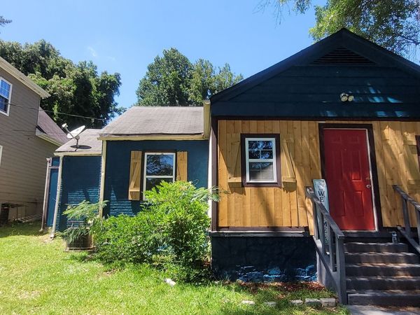 2009 Baker Road NW, Atlanta, GA 30318