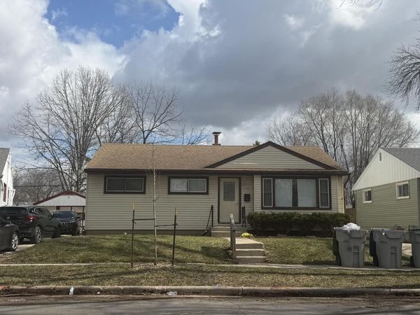 5284 N 82nd COURT, Milwaukee, WI 53218