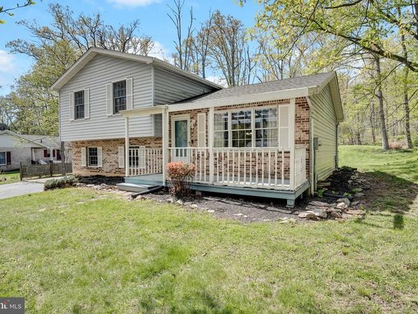 414 LITTLE JOHN DRIVE, DILLSBURG, PA 17019