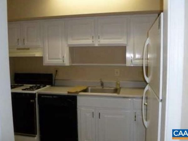 2422 BARRACKS PL , Unit 4, CHARLOTTESVILLE, VA 22901