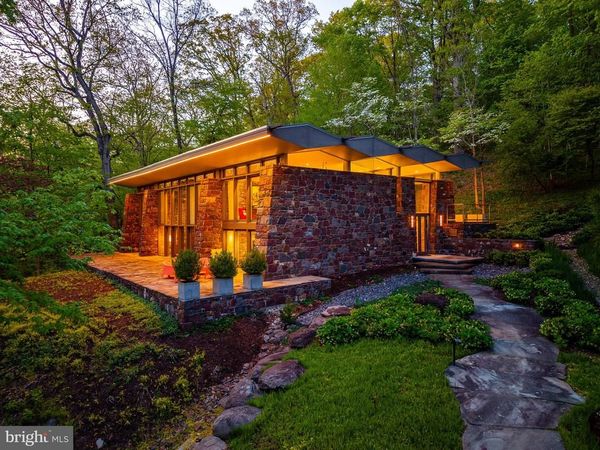 372 BROWNSBURG ROAD, NEWTOWN, PA 18940