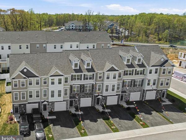 104 POTOMAC COURT , PRINCE FREDERICK, MD 20678