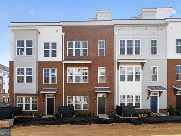 2521 FARMSTEAD DRIVE, Unit CLARKE 224, ROCKVILLE, MD 20850