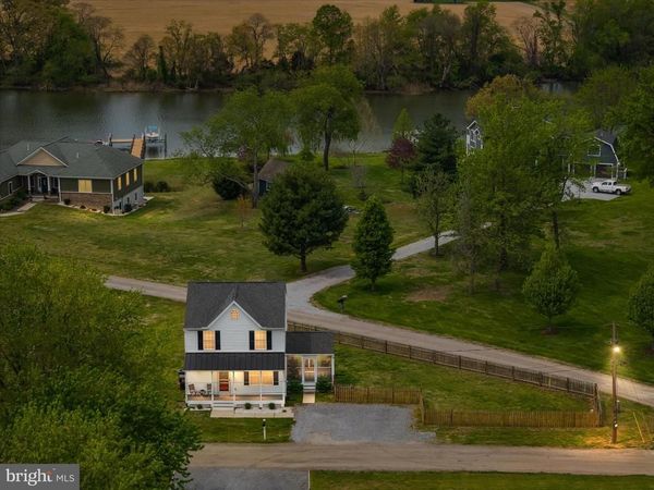 200 NEWTOWN ROAD , CHESTER, MD 21619