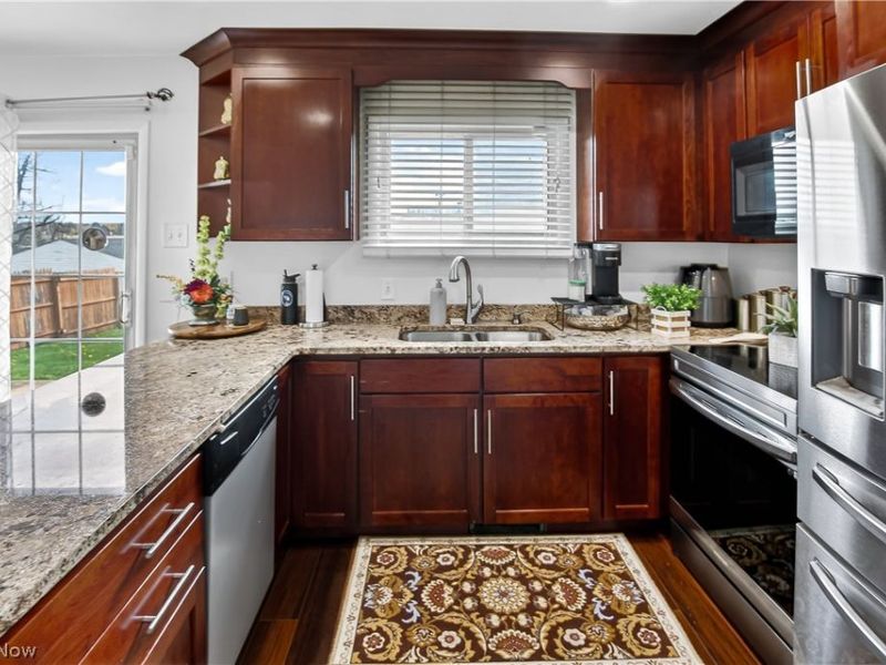 2448 Kermit Avenue, Akron, OH 44305 Photo 7