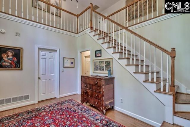 124 Runneymede Drive  Photo 24