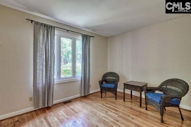 124 Runneymede Drive  Photo 26