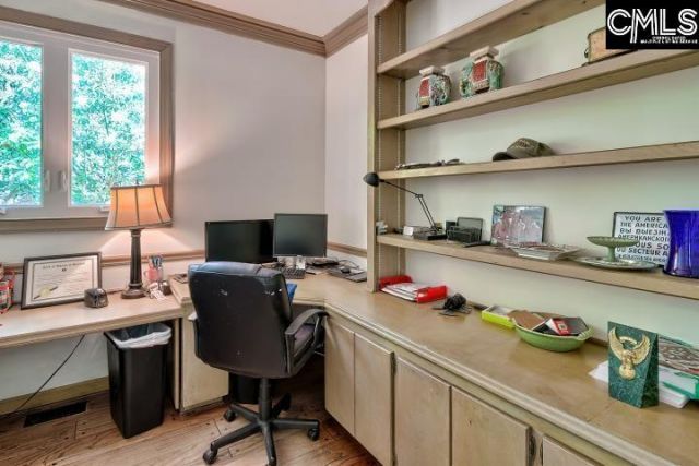 124 Runneymede Drive  Photo 32