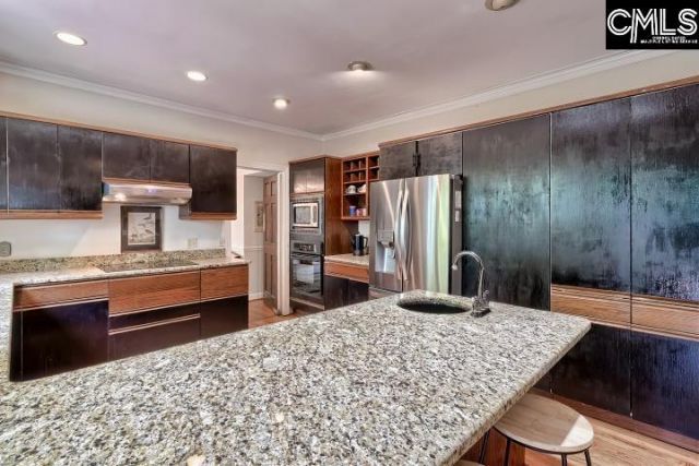 124 Runneymede Drive  Photo 39