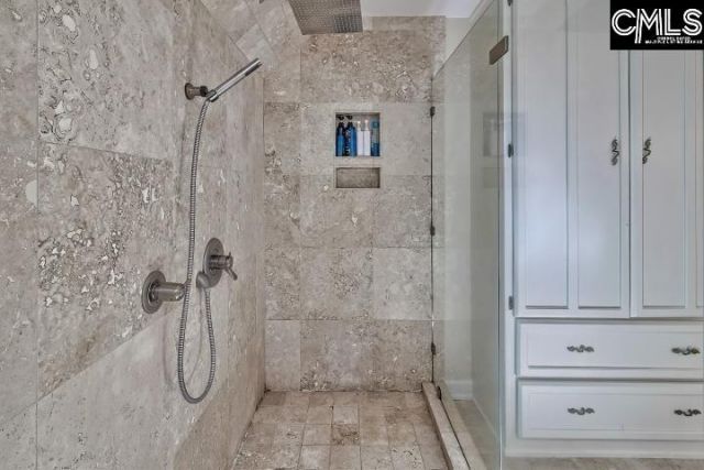 124 Runneymede Drive  Photo 78