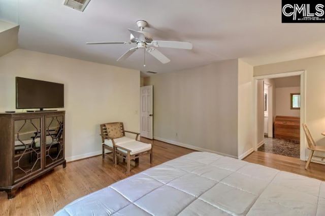 124 Runneymede Drive  Photo 82