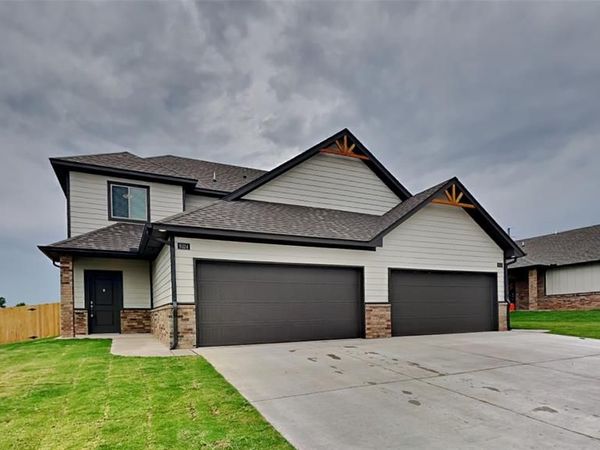 9352 NW 124th Street, Yukon, OK 73099