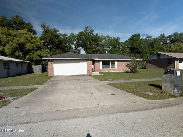 190 MANGO Drive, Palatka, FL 32177