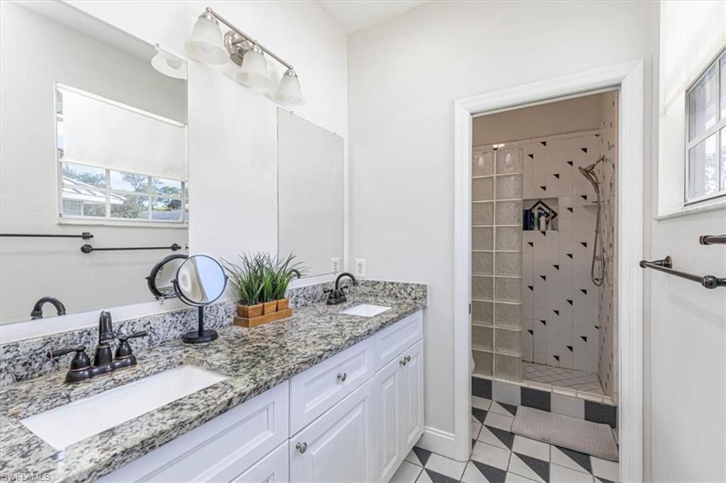 3618 Cottage Club Ln, Naples, FL 34105 Photo