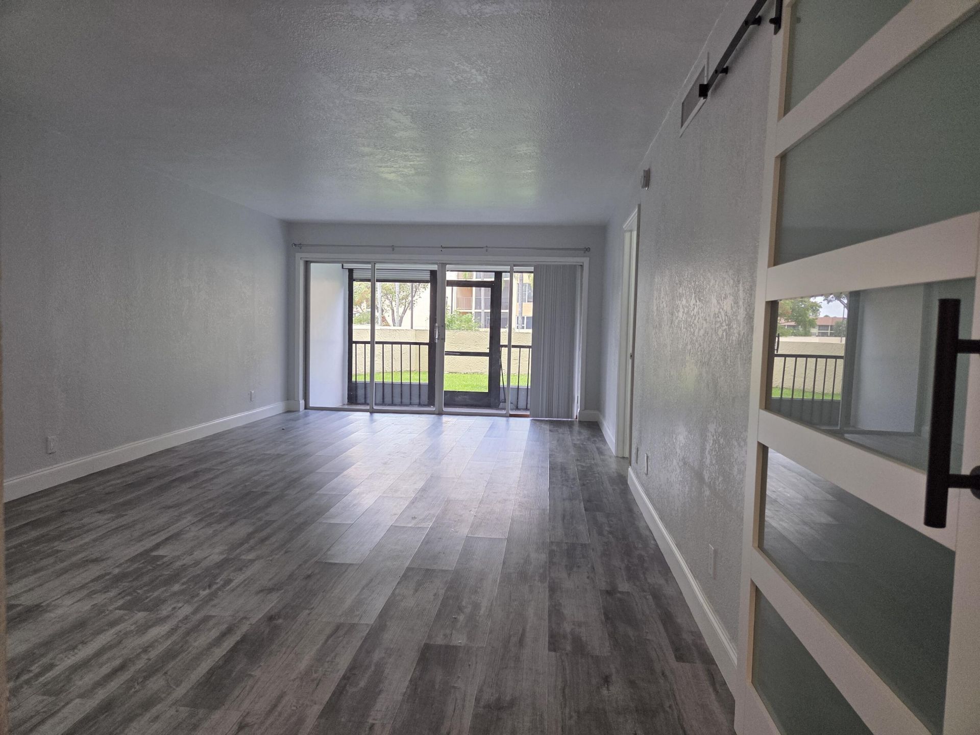 3905 N Nob Hill Road, Unit Apt 110, Sunrise, FL 33351 Main Photo