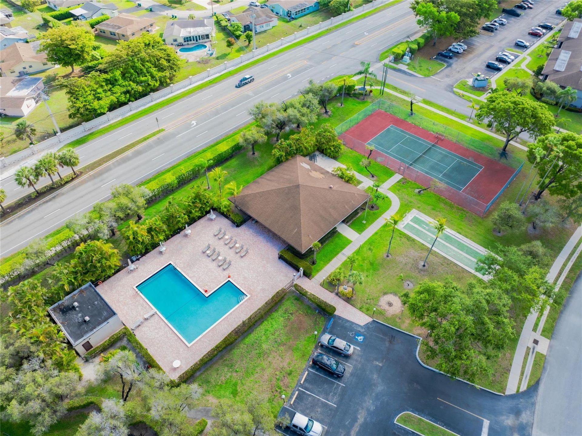 9614 W Mcnab Road, Unit 204, Tamarac, FL 33321 Photo