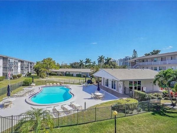 700 Layne Blvd , Unit 115, Hallandale Beach, FL 33009