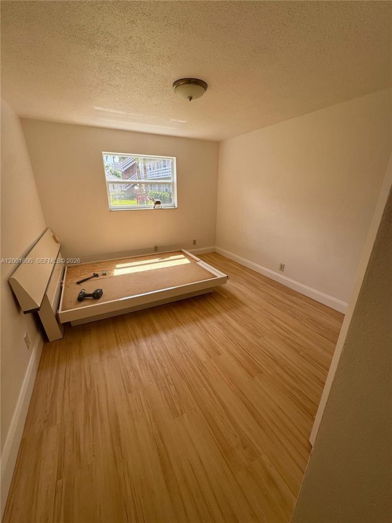 700 Layne Blvd, Unit 115, Hallandale Beach, FL 33009 Photo