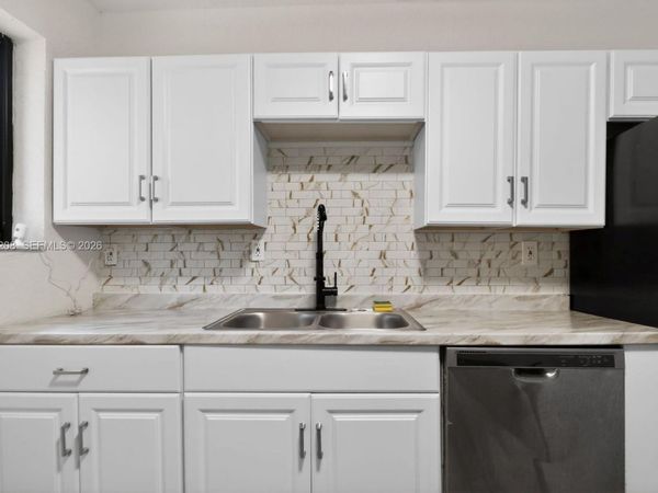 1810 NW 9th St , Unit 1, Fort Lauderdale, FL 33311