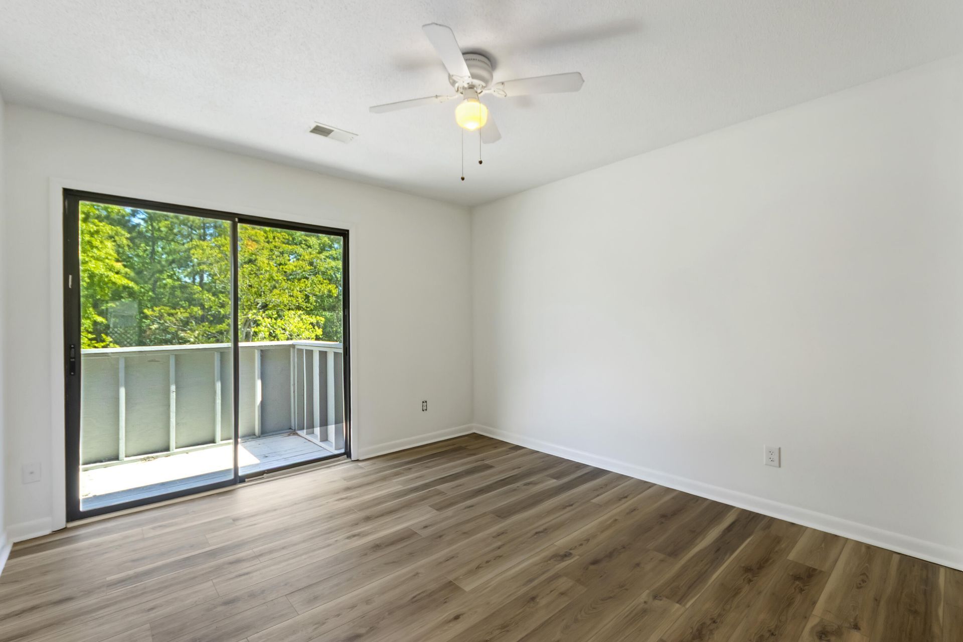 607 Waterwood Drive Photo 16