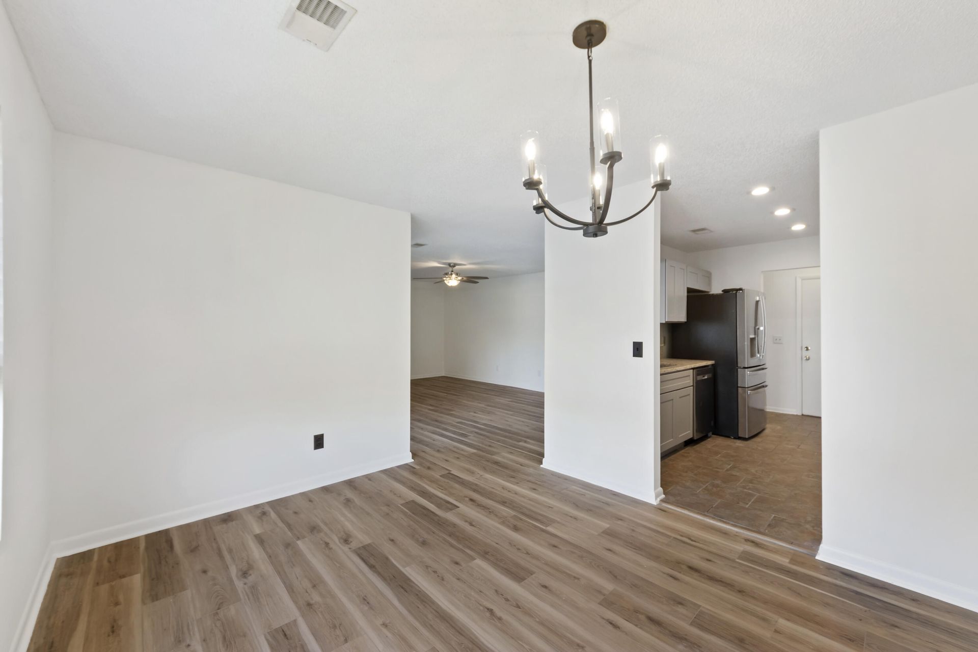 607 Waterwood Drive Photo 8