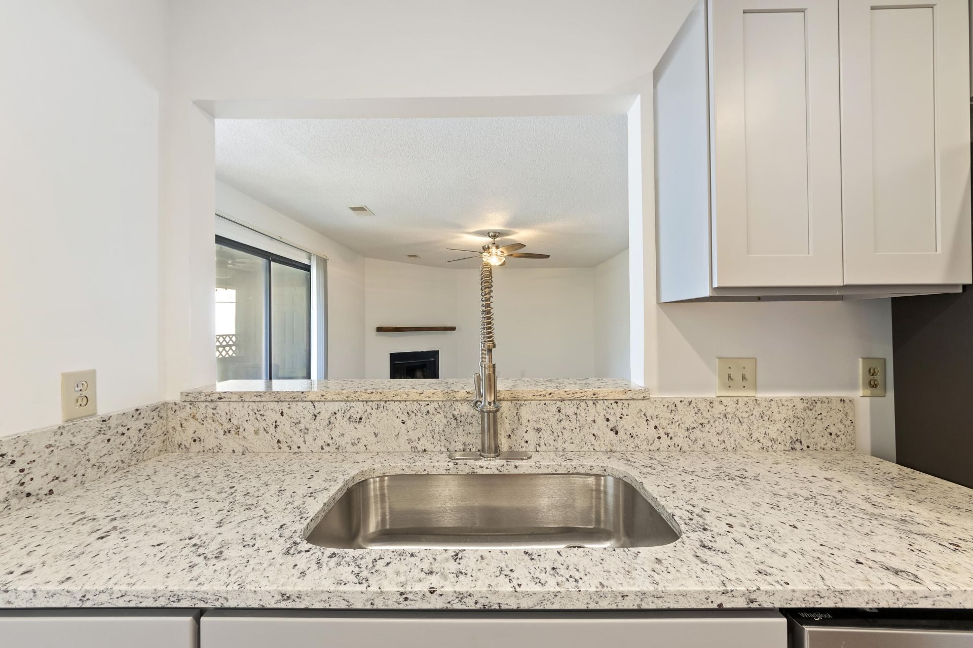 607 Waterwood Drive Photo 9