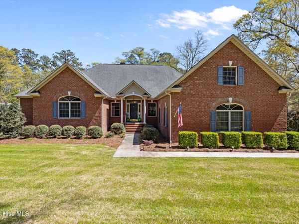 1996 Hoods Creek Drive, New Bern, NC 28562