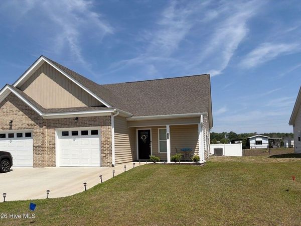 652 Abigail Taylor Drive, Unit B, Greenville, NC 27834