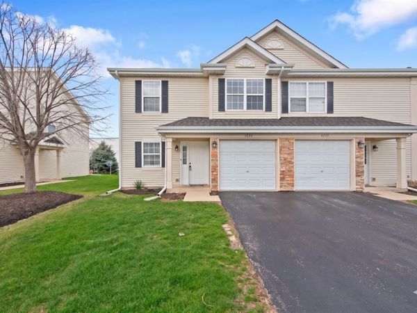 1737 W Chrysler Drive , Belvidere, IL 61008