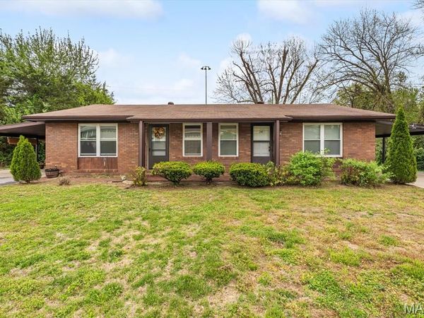 24 Justice Drive, Belleville, IL 62226