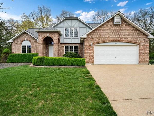 5171 Waters Edge Drive , Hillsboro, MO 63050