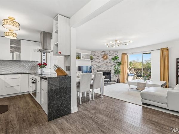 1217 Mangrove Lane, Unit 5, St Louis, MO 63125