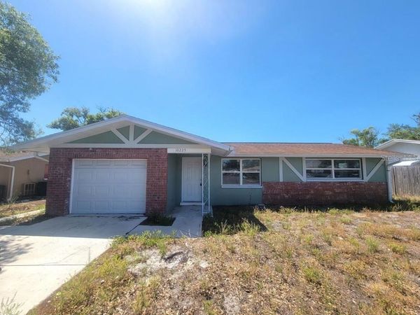 10225 GARDENIA LANE , PORT RICHEY, FL 34668
